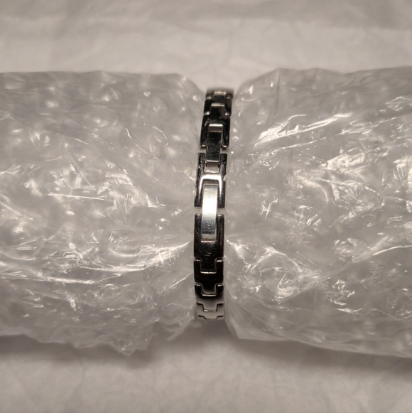 Caravelle By Bulova Watch - Picture 4 of 7